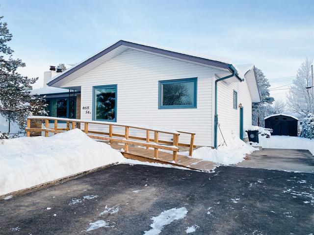 4615 54 Street, House detached with 3 bedrooms, 2 bathrooms and 3 parking in Saddle Hills County AB | Card Image