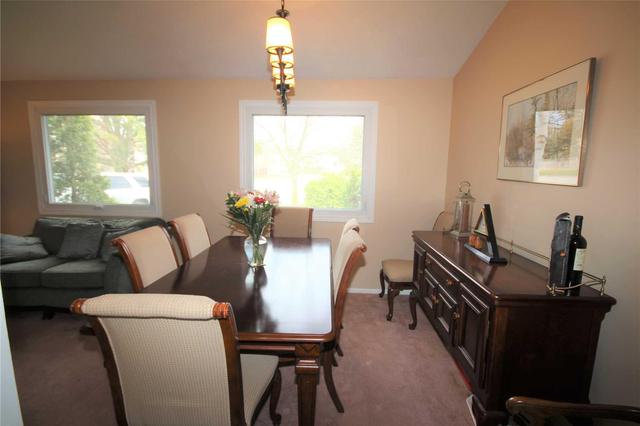 4 Hilderbrand Crt, House detached with 3 bedrooms, 3 bathrooms and 5 parking in Barrie ON | Image 6
