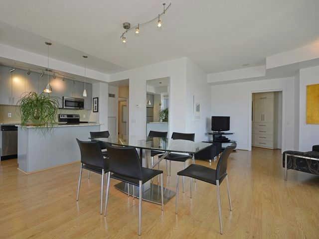 1004 - 112 George St, Condo with 2 bedrooms, 2 bathrooms and 2 parking in Toronto ON | Image 10