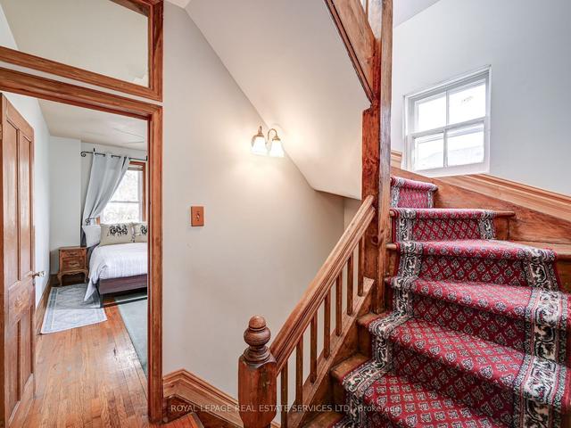 121 Lippincott St, House semidetached with 3 bedrooms, 2 bathrooms and 1 parking in Toronto ON | Image 19