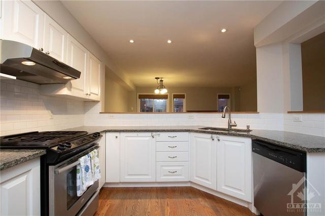 285 Meilleur Private, Townhouse with 3 bedrooms, 3 bathrooms and 2 parking in Ottawa ON | Image 7