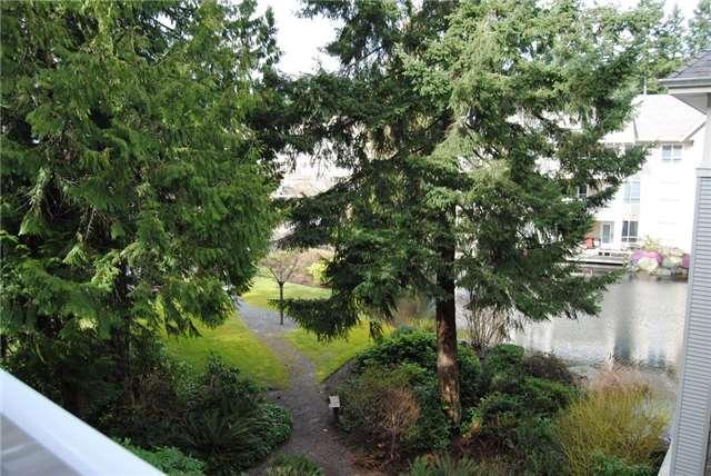 312 - 5685 Edgewater Lane, Condo with 2 bedrooms, 2 bathrooms and 1 parking in Nanaimo BC | Image 5