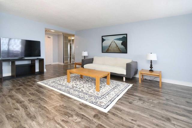 1605 - 625 The West Mall, Condo with 3 bedrooms, 2 bathrooms and 1 parking in Toronto ON | Image 4