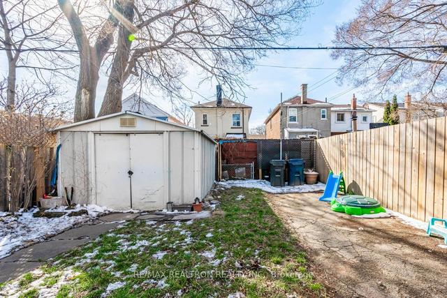 39 Nickle St, House detached with 3 bedrooms, 2 bathrooms and 0 parking in Toronto ON | Image 8