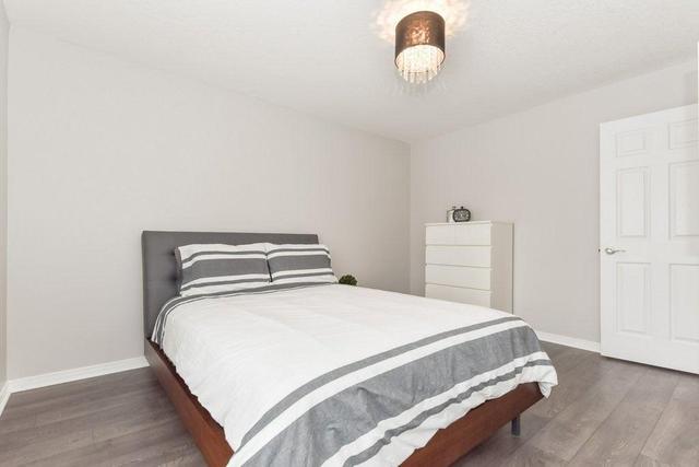 5K - 255 Maitland St, Townhouse with 3 bedrooms, 2 bathrooms and 1 parking in Kitchener ON | Image 15