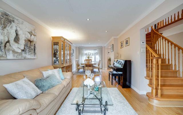 20 Pagehurst Crt, House detached with 3 bedrooms, 4 bathrooms and 6 parking in Richmond Hill ON | Image 7