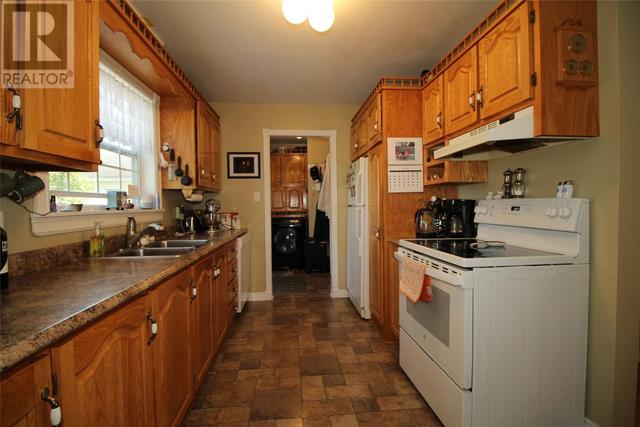 8 Porters Lane, House detached with 3 bedrooms, 2 bathrooms and null parking in Bay Roberts NL | Image 5