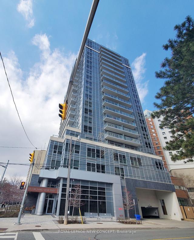 701 - 58 Orchard View Blvd, Condo with 1 bedrooms, 2 bathrooms and 1 parking in Toronto ON | Image 1