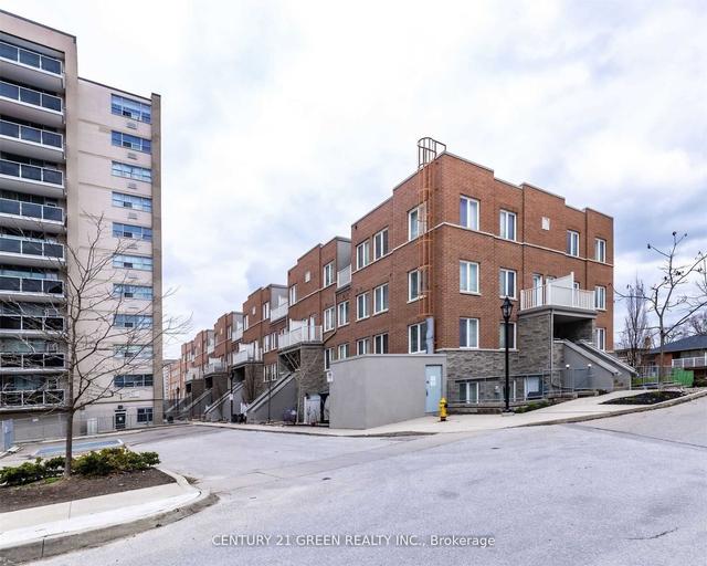 216 - 25 Richgrove Dr, Townhouse with 2 bedrooms, 2 bathrooms and 1 parking in Toronto ON | Image 12