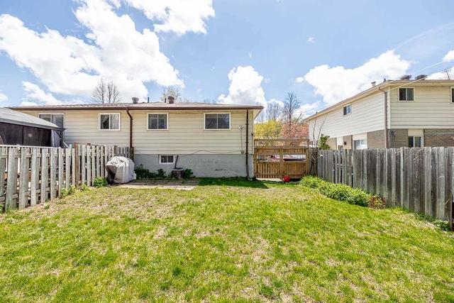 71 Adelaide St, House semidetached with 3 bedrooms, 1 bathrooms and 4 parking in Barrie ON | Image 17