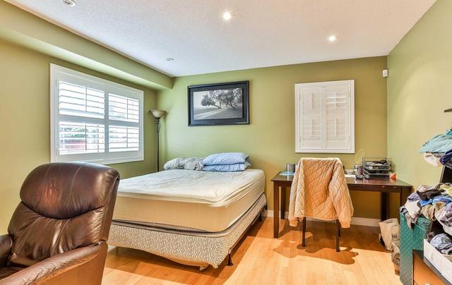 8 Margaret Rose Crt, House detached with 3 bedrooms, 4 bathrooms and 4 parking in Toronto ON | Image 29