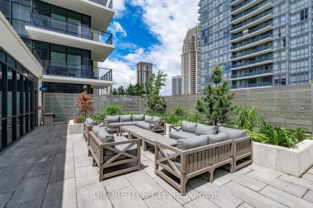 310 - 4085 Parkside Village Dr, Condo with 2 bedrooms, 2 bathrooms and 1 parking in Mississauga ON | Image 1