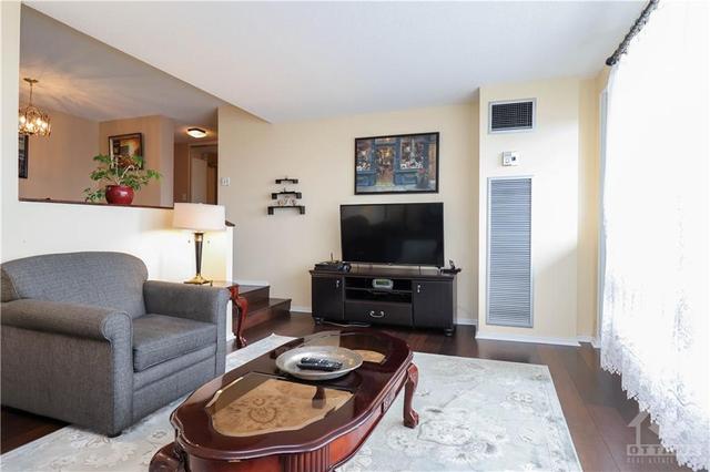 1109 - 1100 Ambleside Drive, Condo with 2 bedrooms, 1 bathrooms and 1 parking in Ottawa ON | Image 17