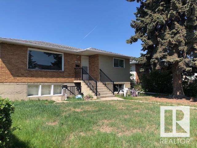 12710 94 St Nw, House detached with 5 bedrooms, 2 bathrooms and null parking in Edmonton AB | Image 2