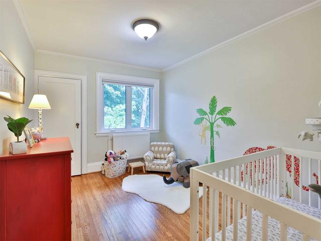 20 Balsam Rd, House detached with 3 bedrooms, 2 bathrooms and 1 parking in Toronto ON | Image 11
