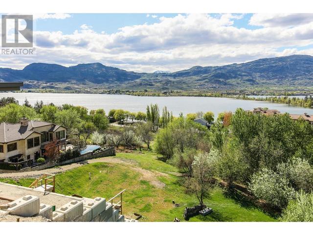 4004 39th Street, House detached with 2 bedrooms, 2 bathrooms and 3 parking in Okanagan Similkameen A BC | Image 29