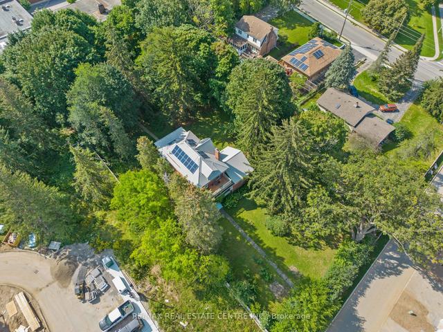135 Elgin St N, House detached with 4 bedrooms, 2 bathrooms and 13 parking in Cambridge ON | Image 25