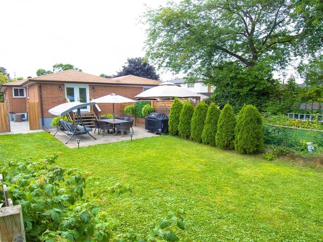 2351 Gareth Rd, House semidetached with 3 bedrooms, 2 bathrooms and 4 parking in Mississauga ON | Image 26