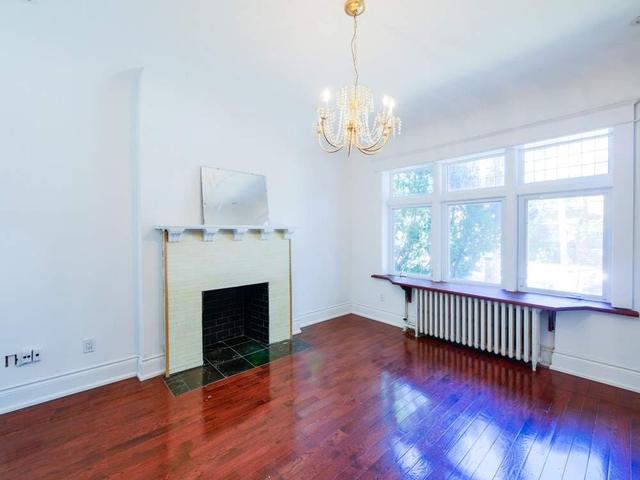 321 St George St, House detached with 5 bedrooms, 5 bathrooms and 0 parking in Toronto ON | Image 2