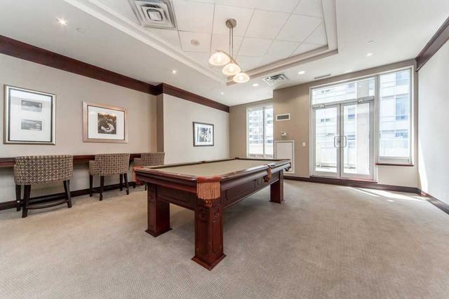 1205 - 35 Balmuto St, Condo with 2 bedrooms, 2 bathrooms and 1 parking in Toronto ON | Image 19
