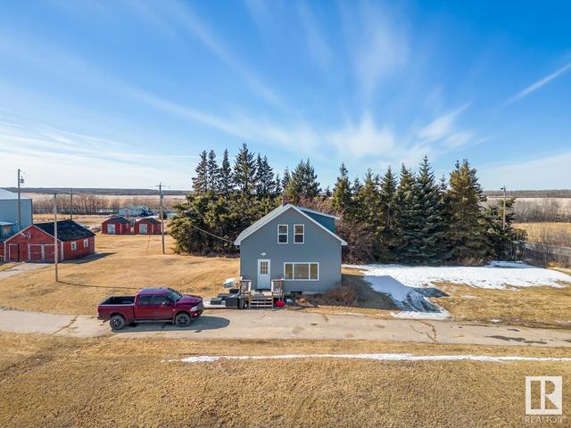 46127 Twp Rd 610, House detached with 4 bedrooms, 1 bathrooms and null parking in Bonnyville No. 87 AB | Image 2
