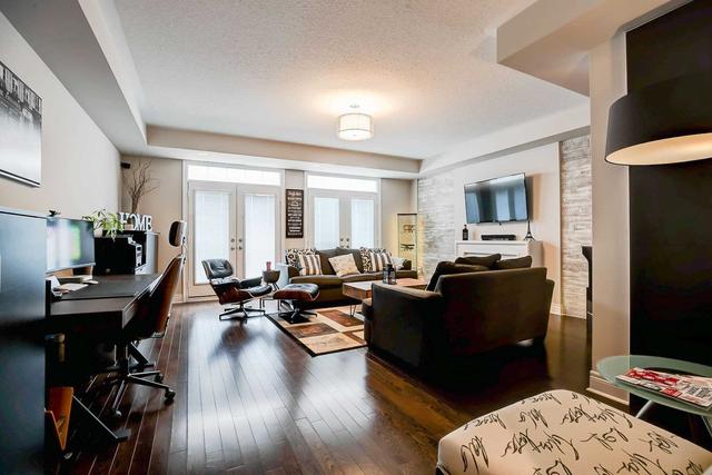 1 - 118 Inspire Blvd, Condo with 3 bedrooms, 4 bathrooms and 4 parking in Brampton ON | Image 2