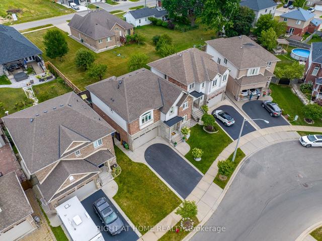 118 Eaglewood Dr, House detached with 5 bedrooms, 4 bathrooms and 6 parking in Hamilton ON | Image 30
