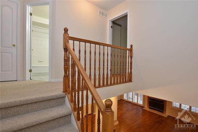 116 Stonebriar Drive, Townhouse with 3 bedrooms, 3 bathrooms and 2 parking in Ottawa ON | Image 13