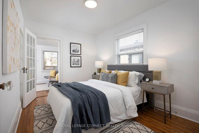 528 Jane St, House detached with 2 bedrooms, 2 bathrooms and 1 parking in Toronto ON | Image 9