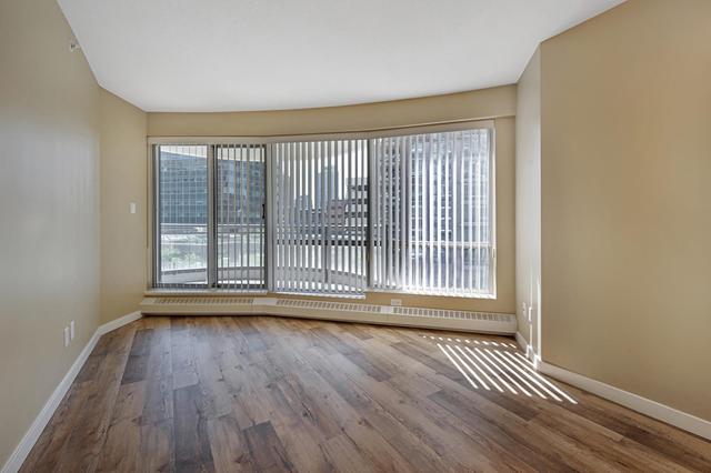 404 - 1088 6 Avenue Sw, Condo with 2 bedrooms, 2 bathrooms and 1 parking in Calgary AB | Image 2