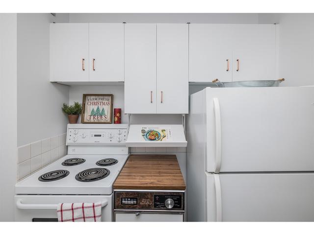1702 - 10011 116 St Nw