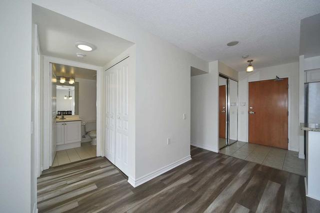 1020 - 9017 Leslie St, Condo with 2 bedrooms, 2 bathrooms and 1 parking in Richmond Hill ON | Image 15