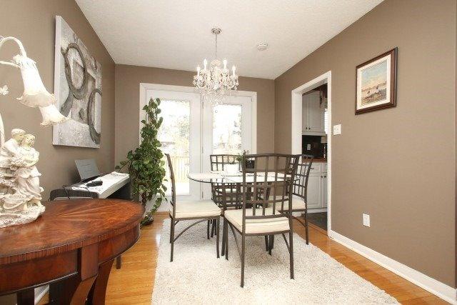 424 Rossland Rd W, House detached with 3 bedrooms, 2 bathrooms and 6 parking in Oshawa ON | Image 3