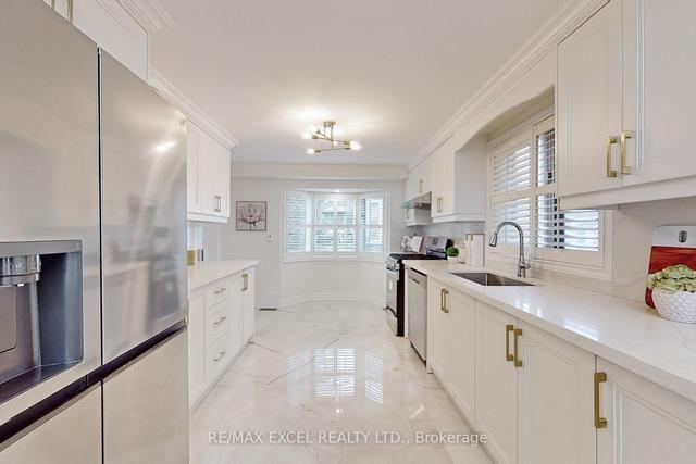 149 Sherwood Ave, House detached with 3 bedrooms, 3 bathrooms and 2 parking in Toronto ON | Image 2