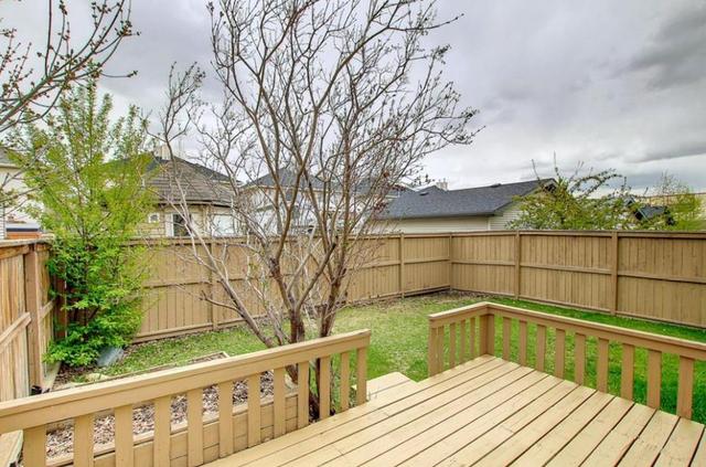 211 Cranberry Way Se, House detached with 4 bedrooms, 2 bathrooms and 2 parking in Calgary AB | Image 37