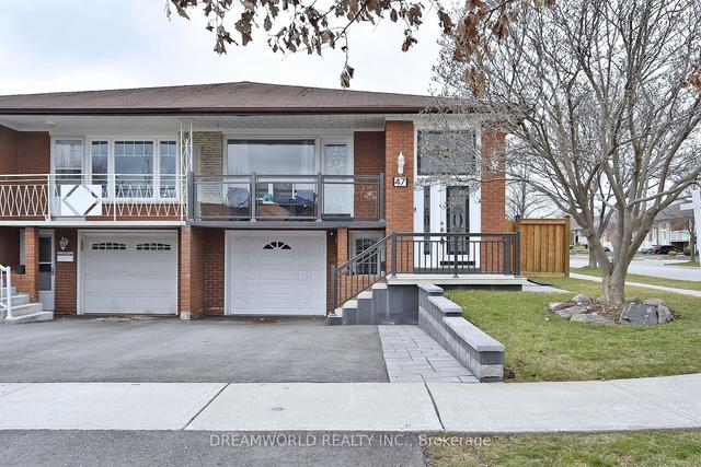 47 Cabana Dr, House semidetached with 3 bedrooms, 3 bathrooms and 4 parking in Toronto ON | Image 1