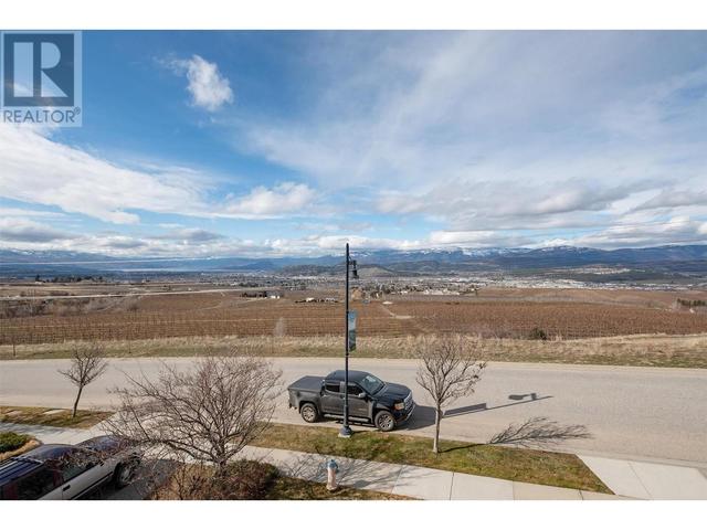1585 Tower Ranch Boulevard, House detached with 4 bedrooms, 3 bathrooms and 4 parking in Kelowna BC | Image 29