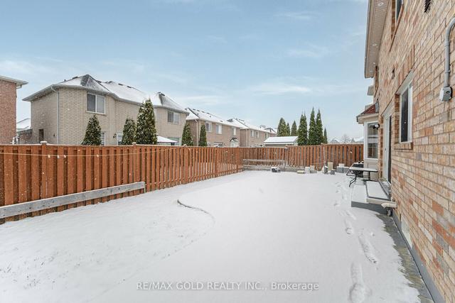 16 Balmy Way, House detached with 5 bedrooms, 4 bathrooms and 6 parking in Brampton ON | Image 32