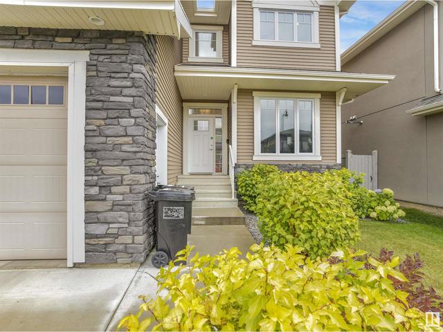 7447 Colonel Mewburn Rd Nw, House detached with 4 bedrooms, 3 bathrooms and 4 parking in Edmonton AB | Image 4