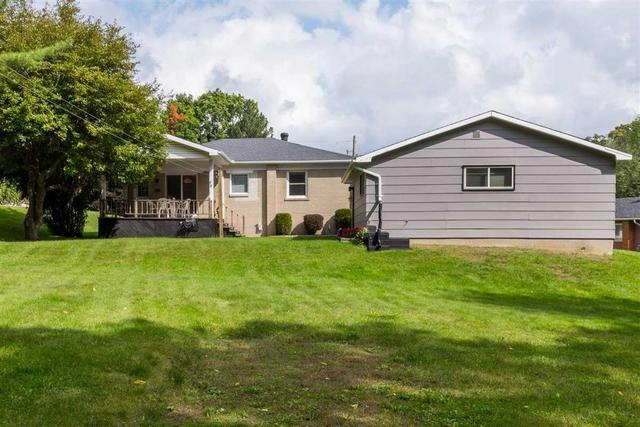 27 Karen Cres, House detached with 2 bedrooms, 1 bathrooms and 6 parking in Orillia ON | Image 27