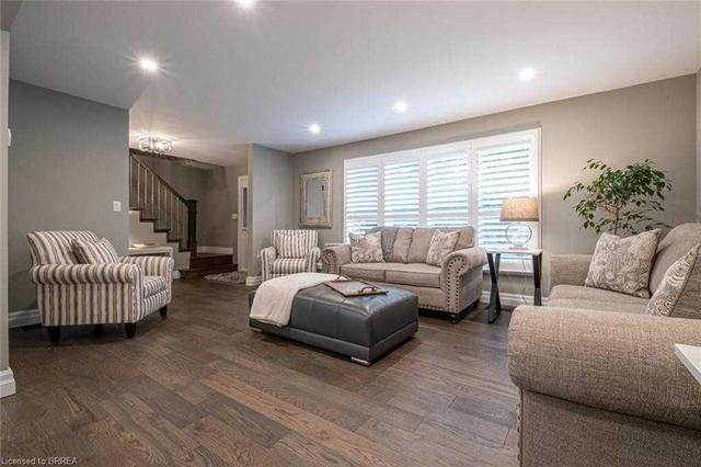10 Japonica Cres, House detached with 4 bedrooms, 4 bathrooms and 5 parking in Brantford ON | Image 30
