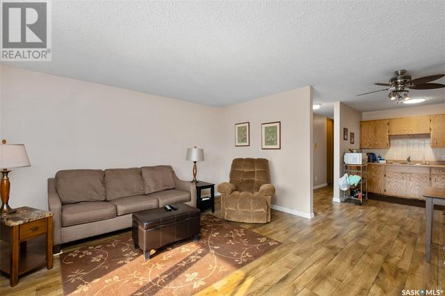 205 - 314 11th Street E, Condo with 2 bedrooms, 1 bathrooms and null parking in Prince Albert SK | Image 14