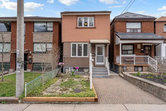 118 Nairn Ave, House detached with 4 bedrooms, 3 bathrooms and 3 parking in Toronto ON | Image 1