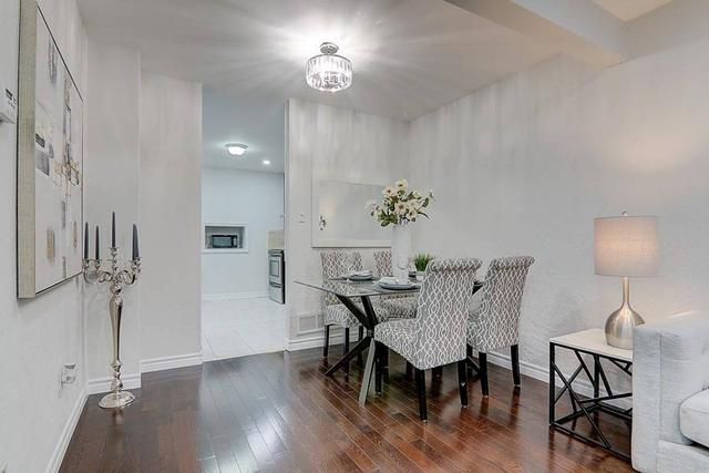 52 Goskin Crt, House attached with 3 bedrooms, 2 bathrooms and 2 parking in Toronto ON | Image 8