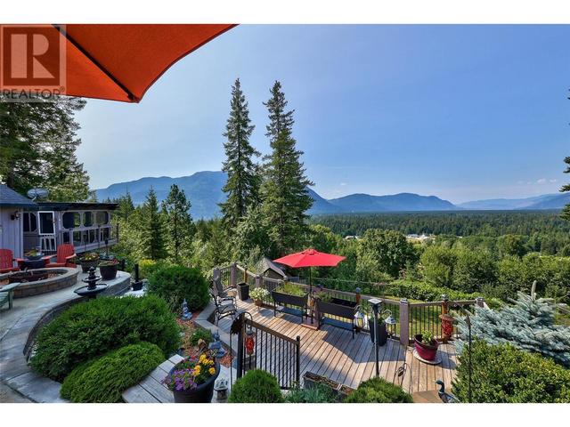 15 - 2481 Squilax Anglemont Road, House detached with 3 bedrooms, 2 bathrooms and 2 parking in Columbia Shuswap F BC | Image 36