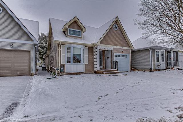 37 Seres Drive, House detached with 2 bedrooms, 1 bathrooms and 1 parking in Tillsonburg ON | Image 2