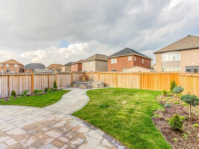 217 Hopkins Cres, House detached with 3 bedrooms, 4 bathrooms and 4 parking in Bradford West Gwillimbury ON | Image 18