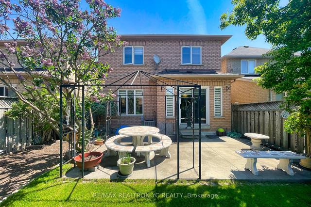 16 Thornton Cres, House detached with 3 bedrooms, 3 bathrooms and 6 parking in Vaughan ON | Image 28