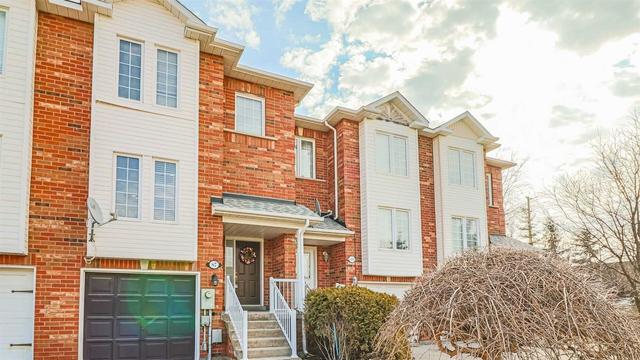 87 Ozner Crt, House attached with 3 bedrooms, 3 bathrooms and 4 parking in Brampton ON | Image 1