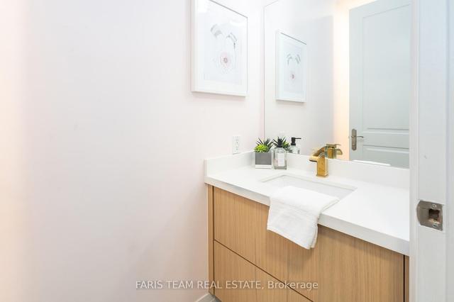 th01 - 761 Bay St, Townhouse with 3 bedrooms, 4 bathrooms and 2 parking in Toronto ON | Image 4